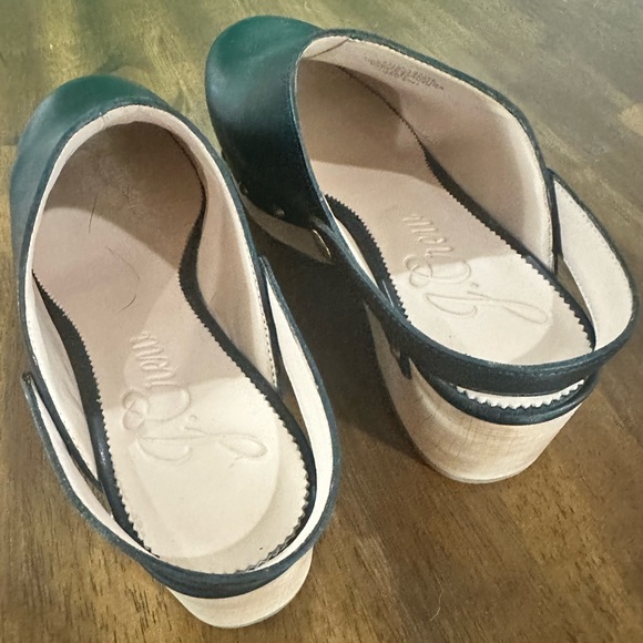 J Crew Convertible Leather Clogs - Picture 4 of 5